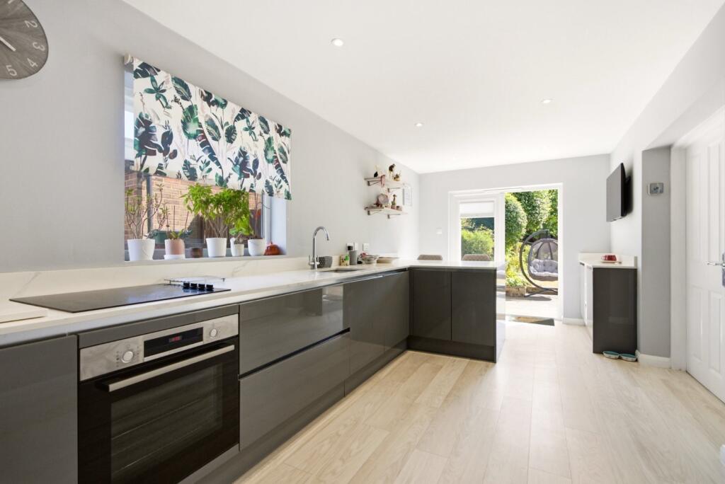 House in St Albans - View 3