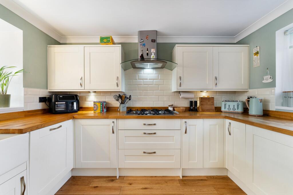 Whernside, Widnes, WA8 - Widok 5