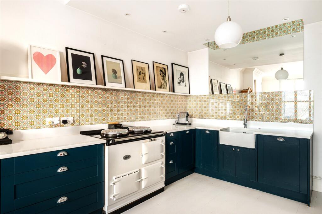 House in London - More