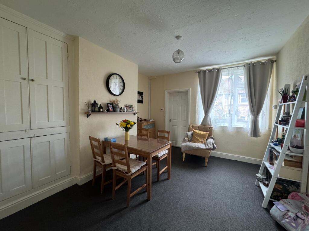 House in Nottingham - View 5