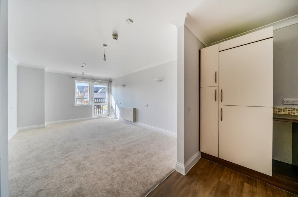 Apartment in Swindon - More