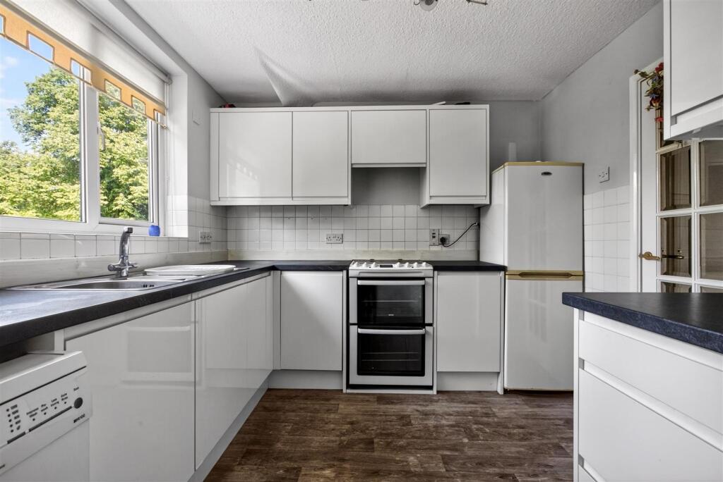 Main image of property: The Glen, Sheffield