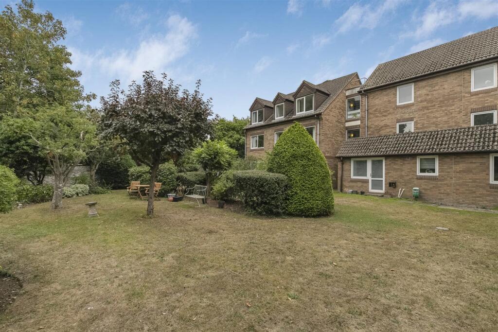 Main image of property: Bath Road, Keynsham