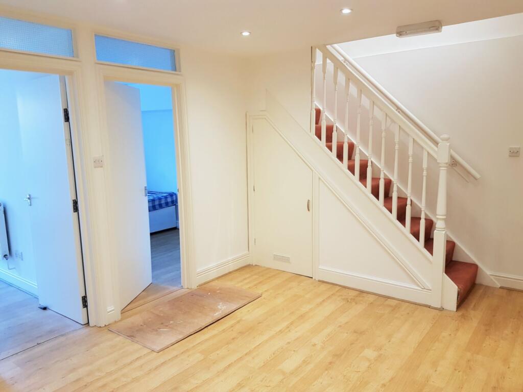 Main image of property: The Broadway, Friern Barnet Road, Friern Barnet, N11
