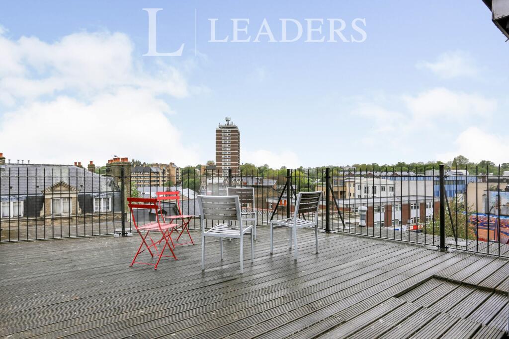 Apartment in London - More