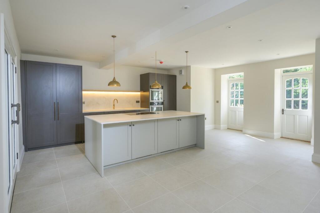 Oakfield, Weston Park, Batht, BA1 photo 3