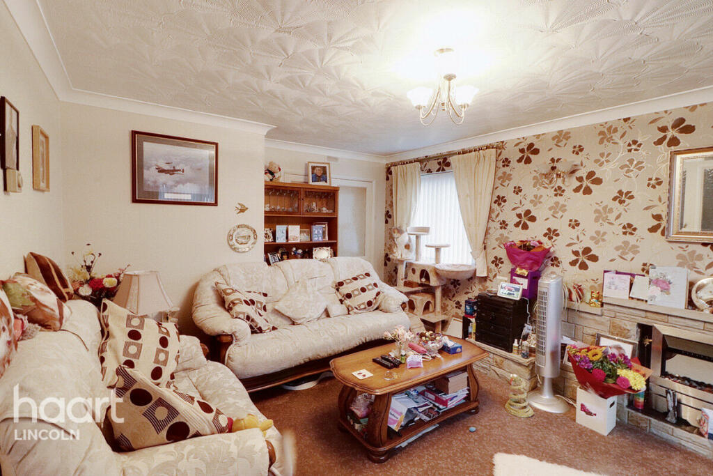 House in Lincoln, Lincolnshire - View 2