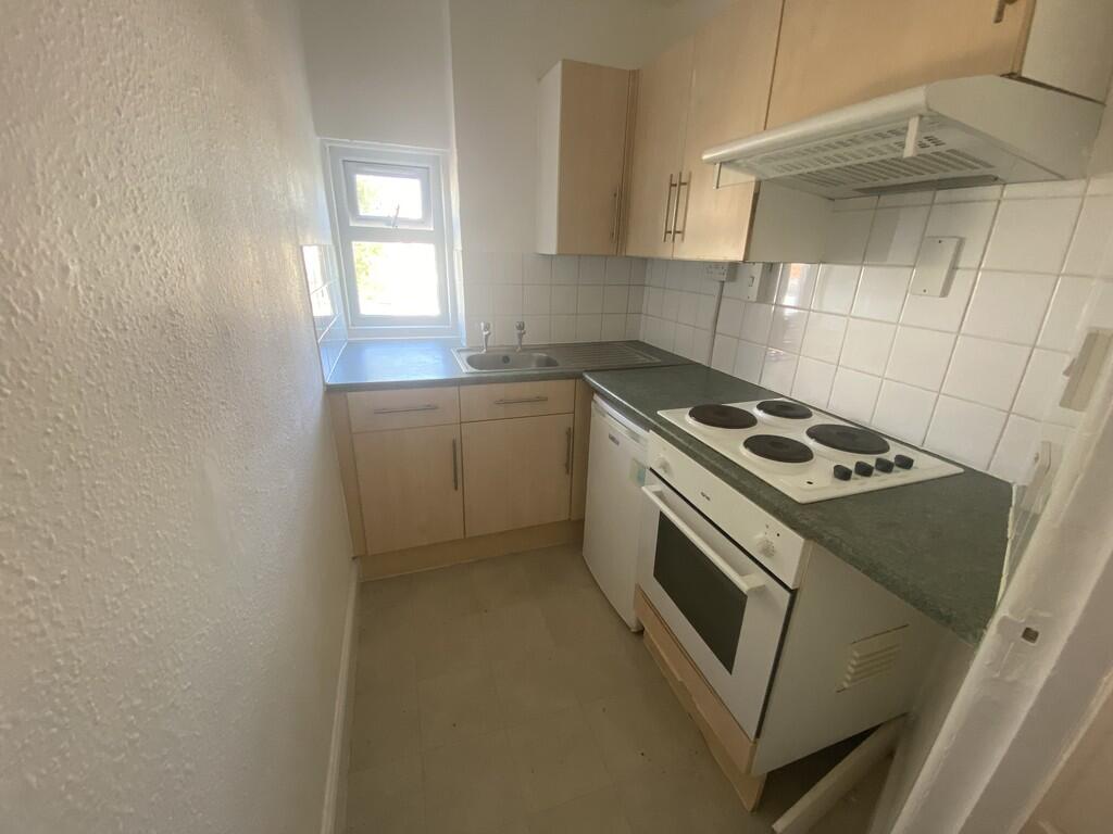 Newtown Road, Eastleigh - View 2