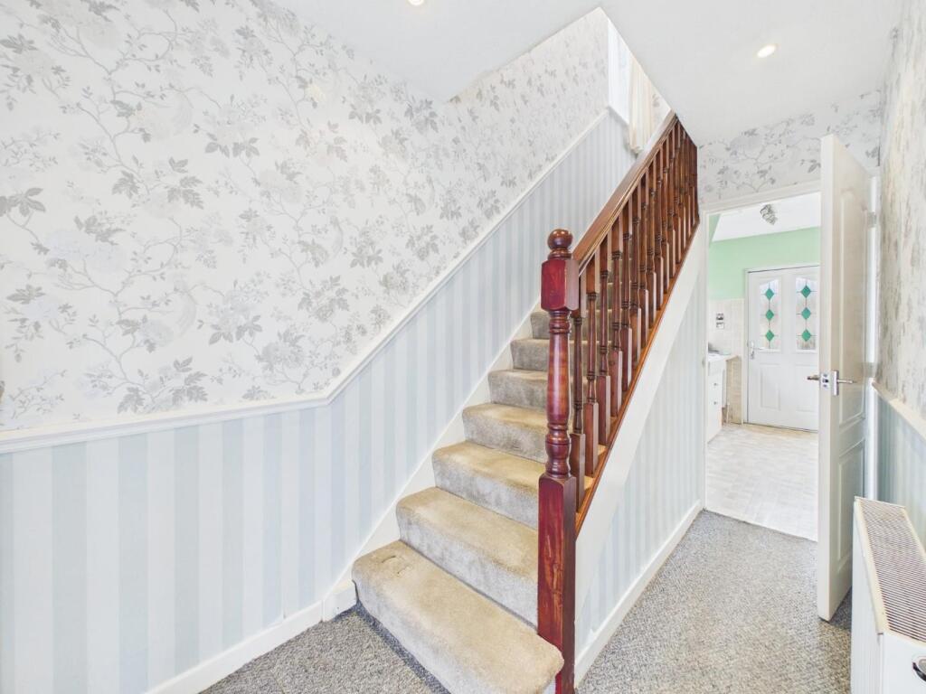 Additional image 2 of Warren Lane, Bingley