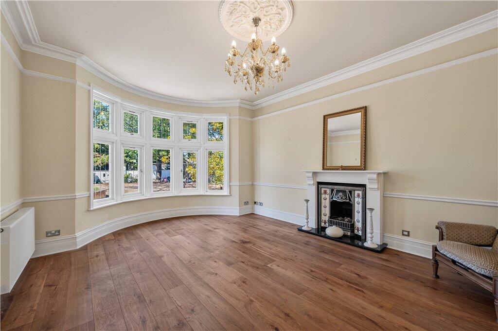 House in Kingston upon Thames - View 4