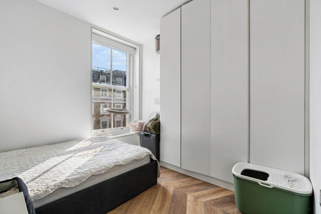 Apartment in London - More