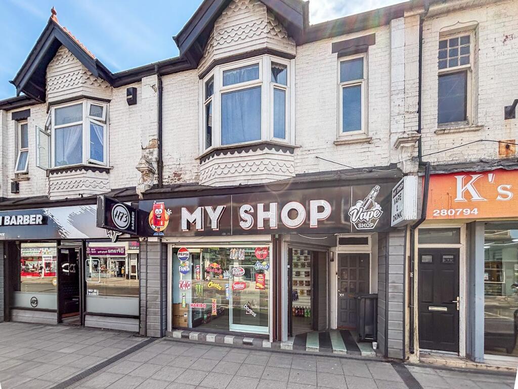 Main image of property: Unit 4, 299 Ashley Road, Parkstone, Poole, BH14 9DZ