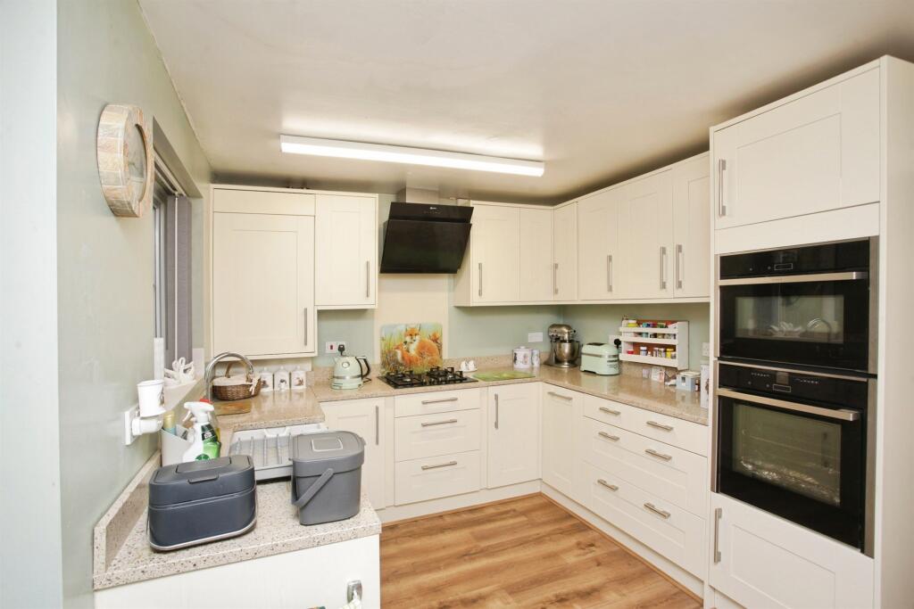 House in Rugby, Warwickshire - More