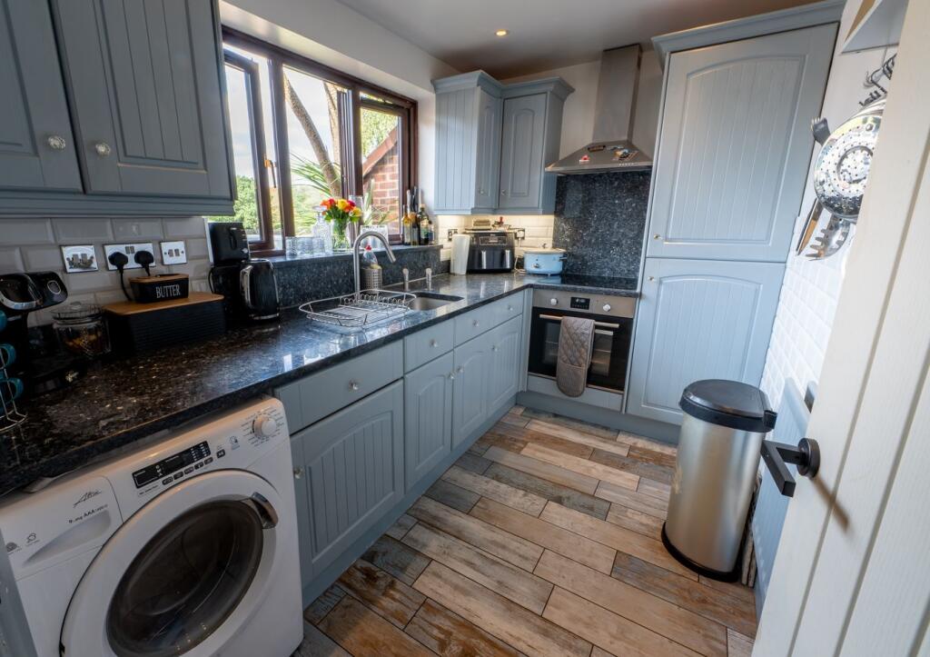 House in London, Shirley - View 5