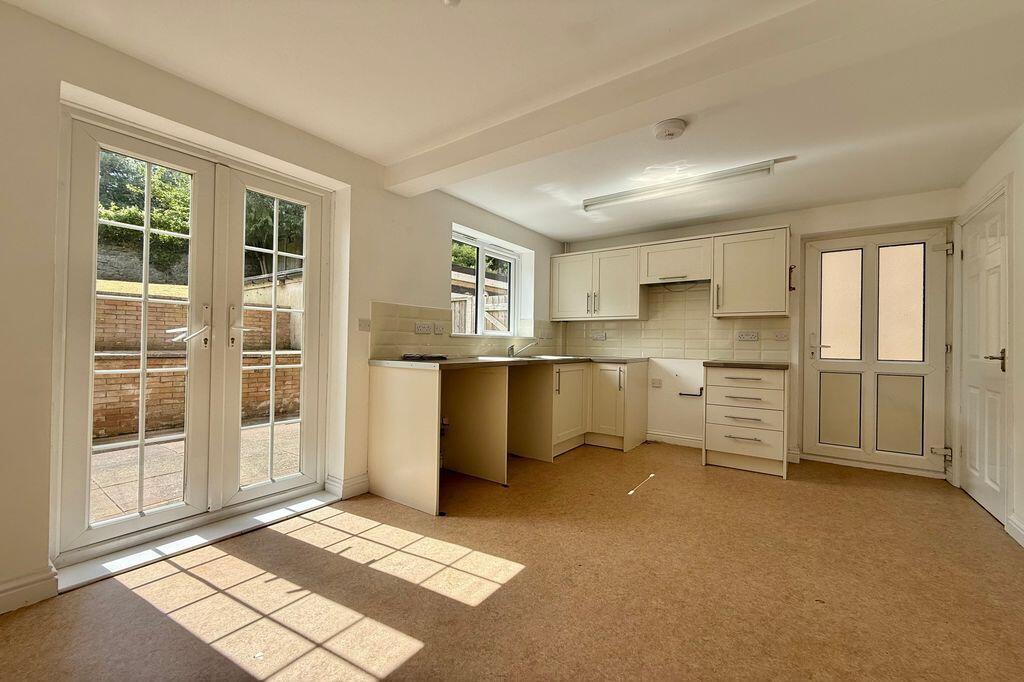 Bramblewood Road, Worle, Weston super Mare - NO CHAIN - More