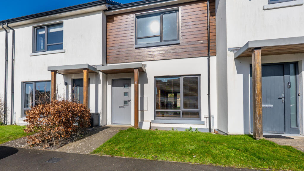 Main image of property: 32 Cronk View Crescent, Ballakilley, Port Erin, IM9 6DU