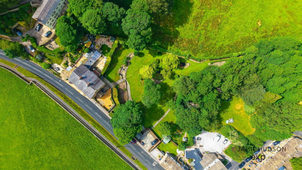 House in Burnley, Briercliffe - View 4