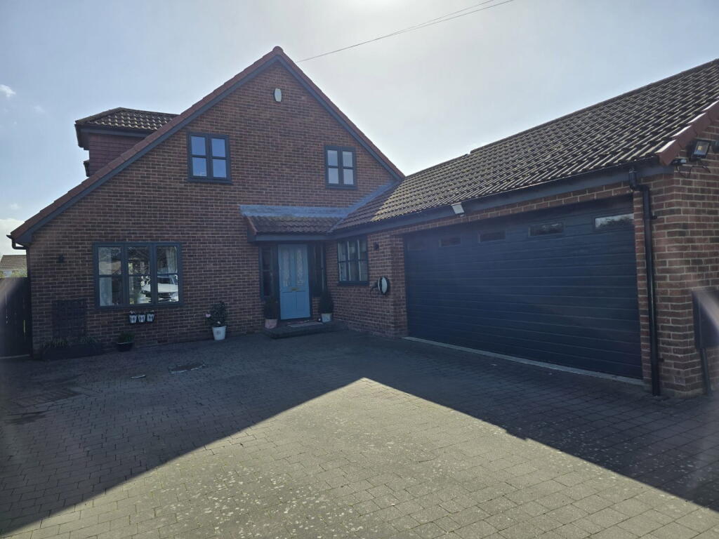 Barras Avenue, Blyth, NE24 3LL photo 2