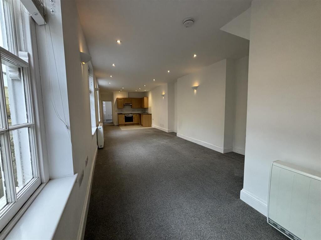 Main image of property: Walsingham Place, Truro