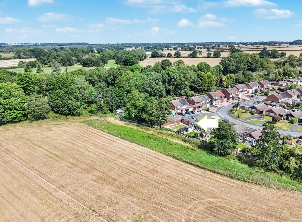Woodland Close, Albrighton, Wolverhampton, WV7 photo 2