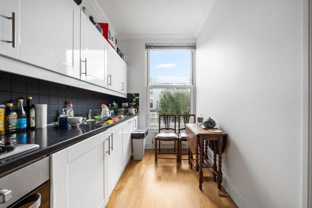 Apartment in London - View 4