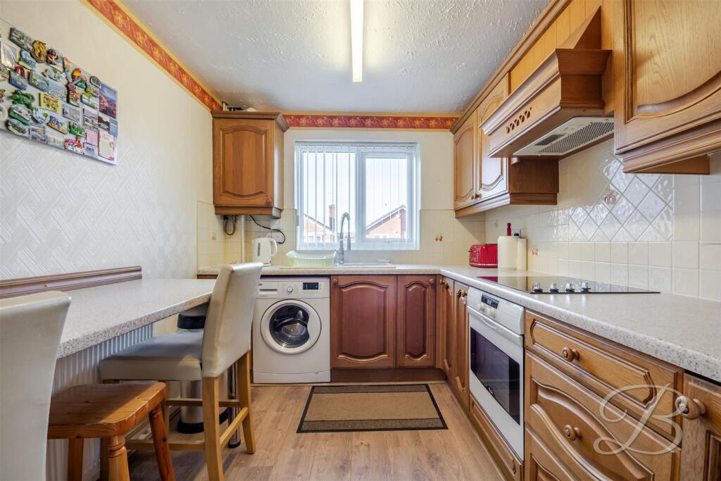 House in Mansfield, Warsop - View 3