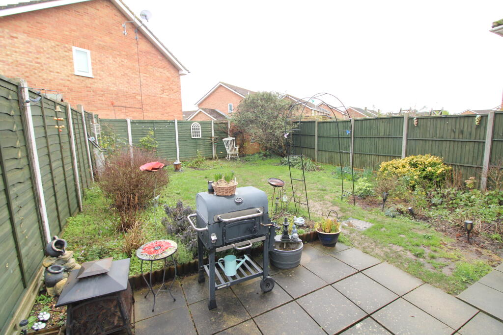 Embrook Way, Reading, RG31 photo 4