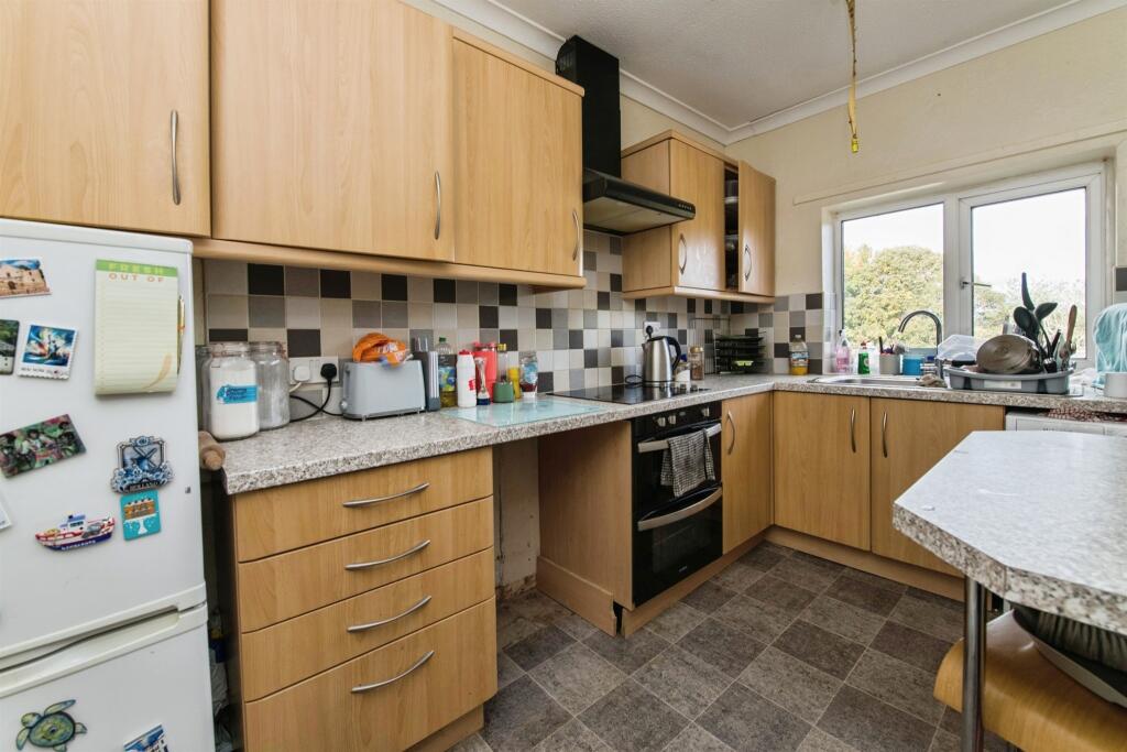 Apartment in Exeter - More