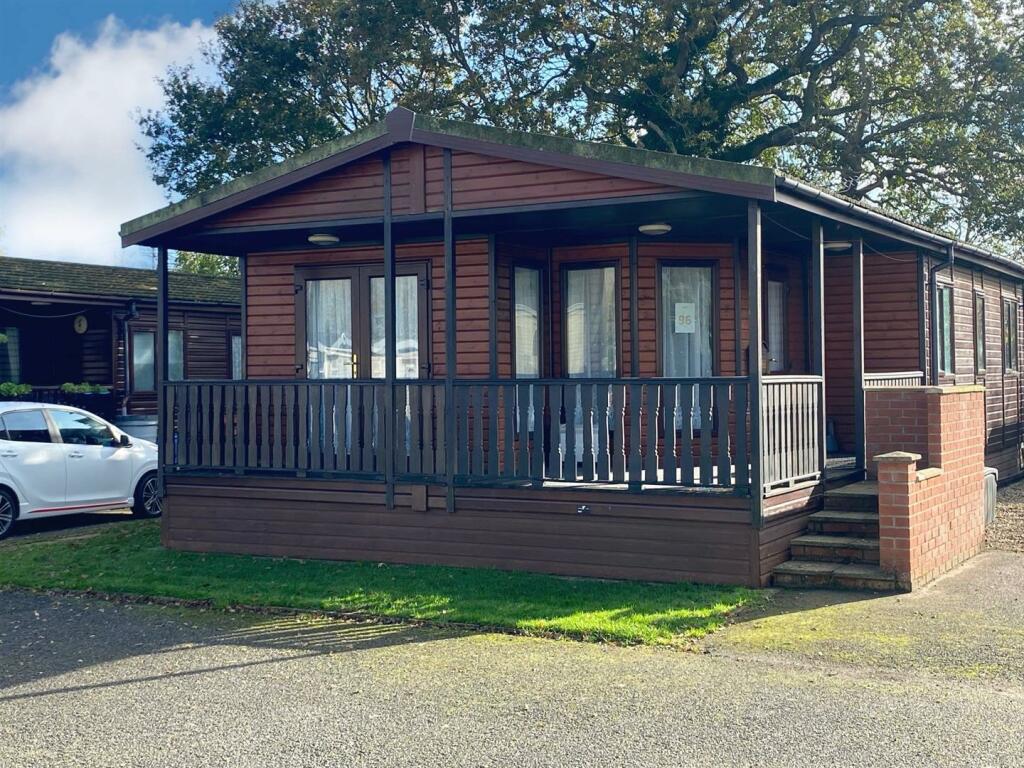 Main image of property: Beach Farm Park, Arbor Lane, East Pakefield, Lowestoft, Suffolk.