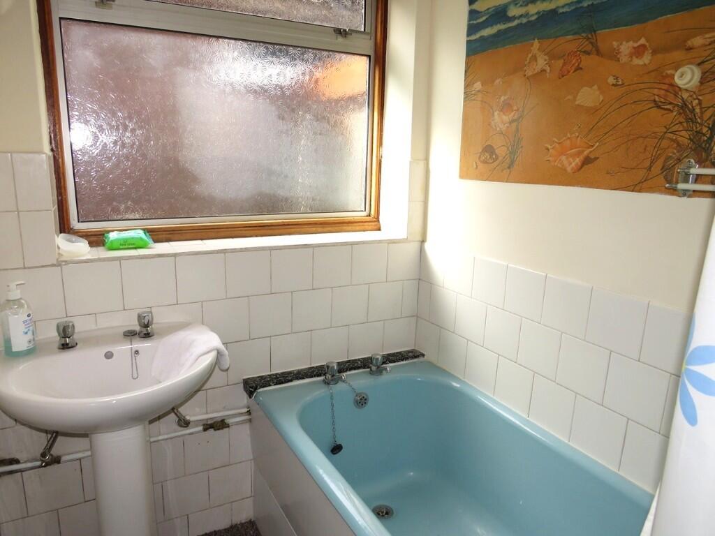 Balfour Road, Little Thurrock, Grays, Essex, RM17 photo 5