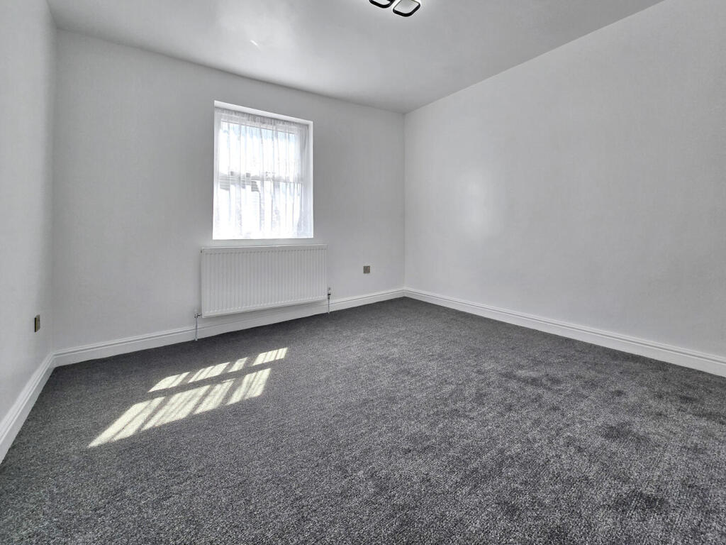 House in Rugby, Warwickshire - More