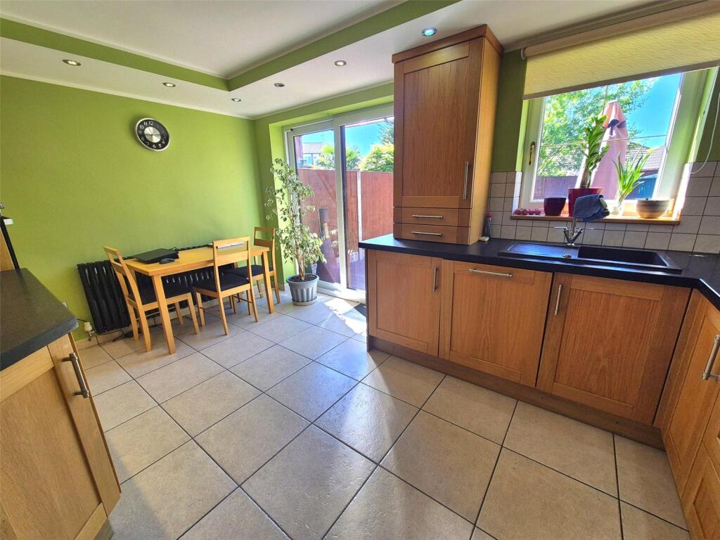 House in Coventry, Stonehouse Estate, Willenhall - More