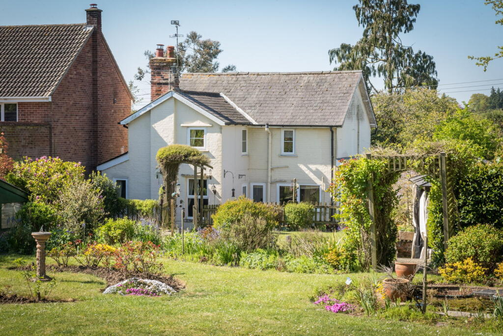Main image of property: 178 High Street, Bildeston