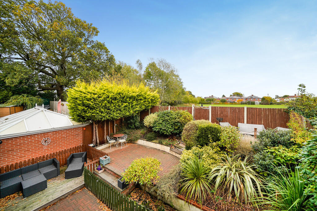 16, Iver Road, Upton photo 4