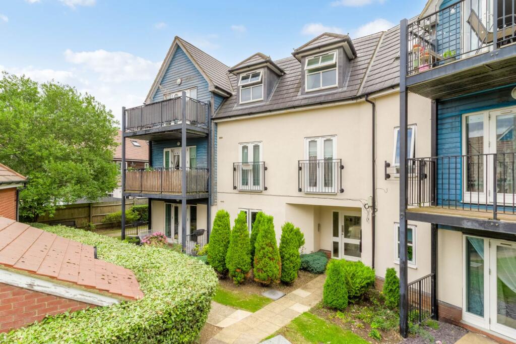 Main image of property: Tyhurst, Middleton