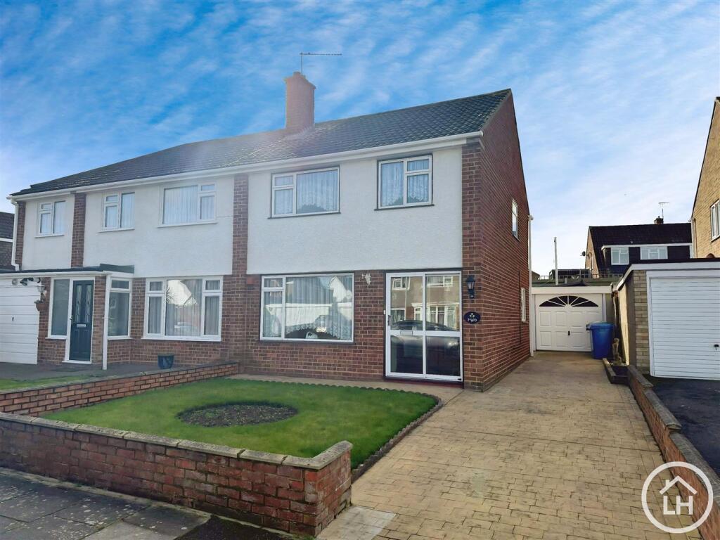 Main image of property: Perth Gardens, Sittingbourne
