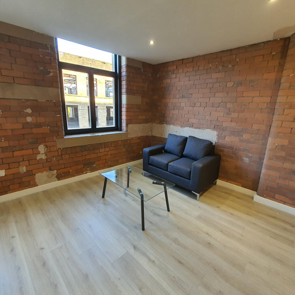 Apartment in Bradford, West Yorkshire - View 5