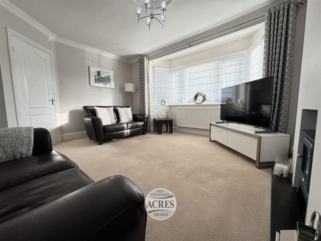 House in Walsall, West Midlands - View 4