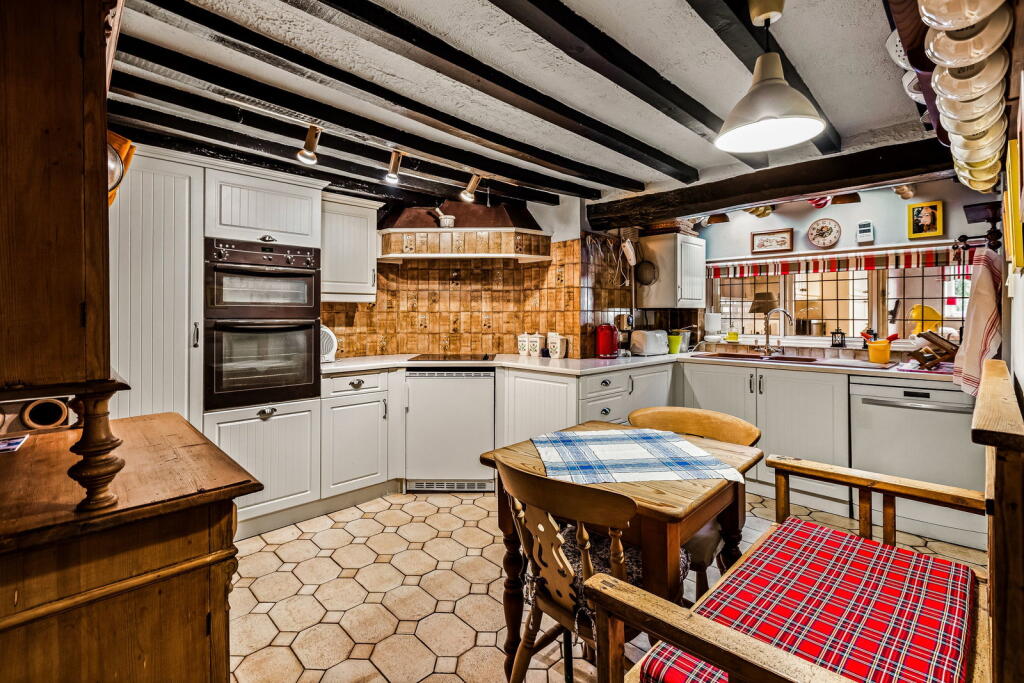 House in Charnwood, Rothley - View 5