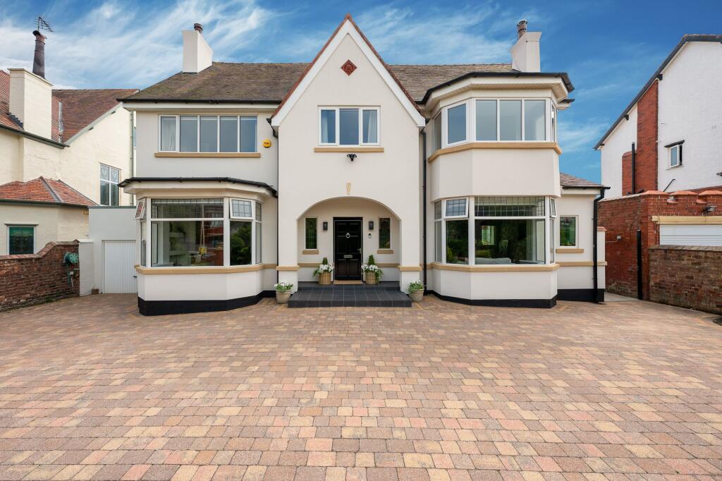 House in Sefton, Liverpool City Region - View 2