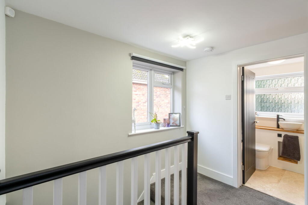 House in Rushcliffe, East Leake - More