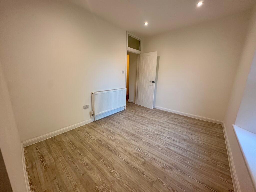 Apartment in Plymouth - View 4