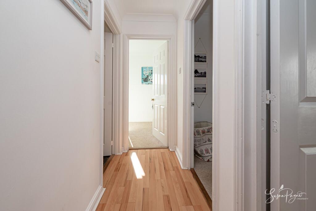 Apartment in Ryde, Oakfield - More