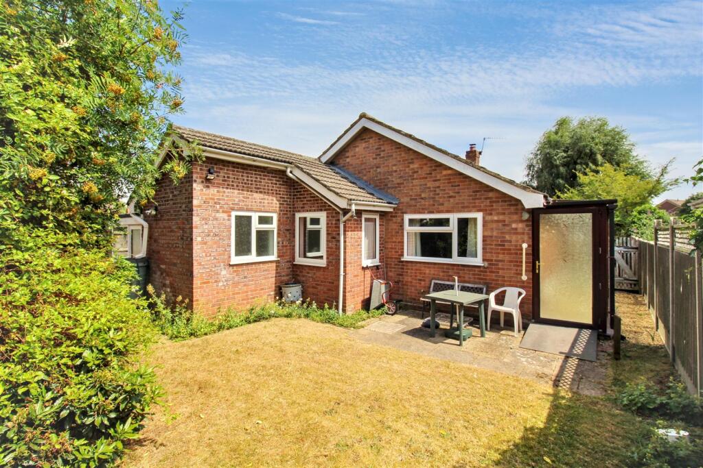 Wathen Way, Marsham, Norwich photo 4