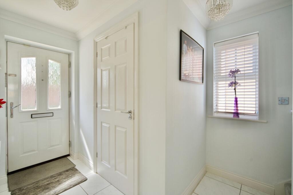 House in London - View 2