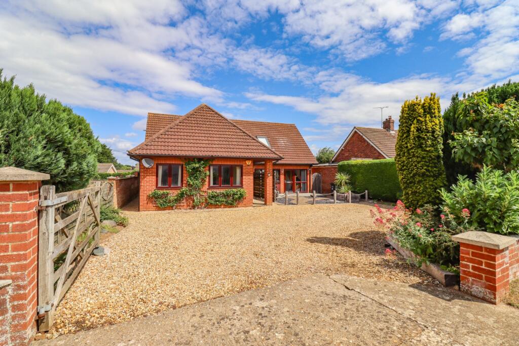 Main image of property: Broadway, Heacham