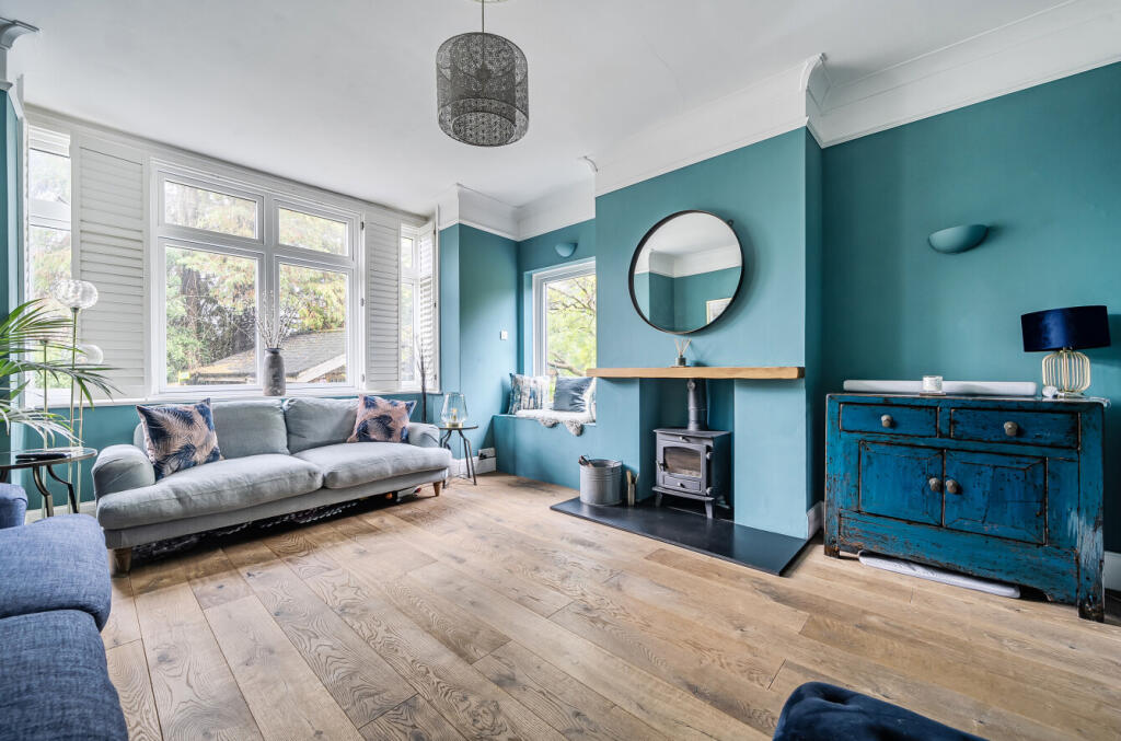 House in Guildford - View 2