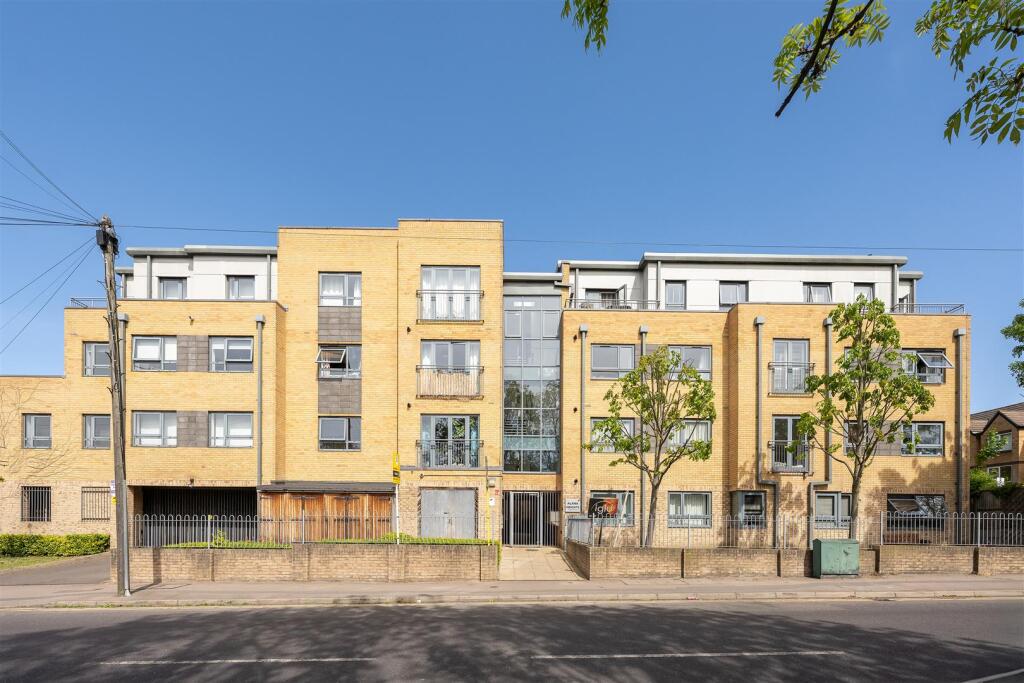 Main image of property: Kings Head Hill, Chingford