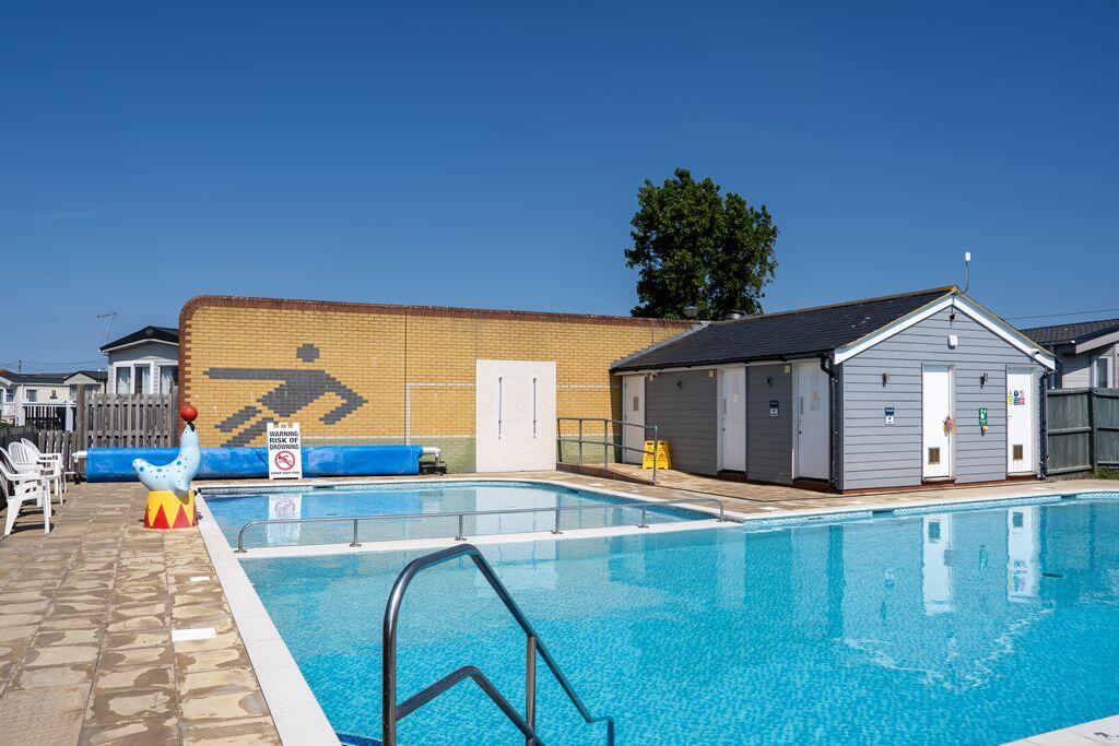 Alberta Holiday Park photo 4