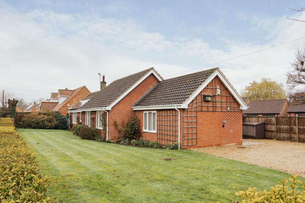 Main image of property: Modern Three Bedroom Detached Bungalow in Hingham
